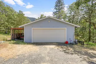 235 Dearing Wy, Grants Pass, OR 97527 - Photo 30