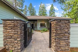 11660 Kestrel Rd, Klamath Falls, OR 97601 - Photo 2