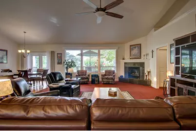 33 Broken Stone Way, Eagle Point, OR 97524 - Photo 8