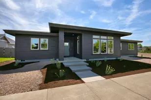 1472 NE Hudspeth Rd, Prineville, OR 97754 - Photo 4