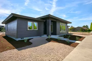 1472 NE Hudspeth Rd, Prineville, OR 97754 - Photo 2