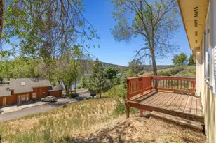 729 Hill St, Klamath Falls, OR 97601 - Photo 38
