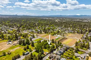 61908 Pettigrew Rd, Bend, OR 97702 - Photo 60