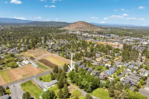 61908 Pettigrew Rd, Bend, OR 97702 - Photo 2