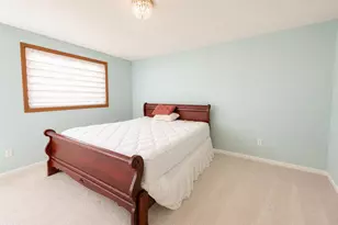 523 Golf View Dr, Medford, OR 97504 - Photo 10