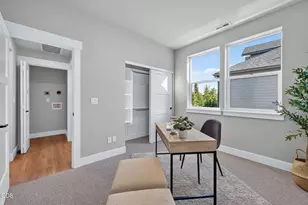 20516 NE Empire Ave, Bend, OR 97701 - Photo 26