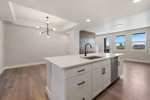 20516 NE Empire Ave, Bend, OR 97701 - Photo 8