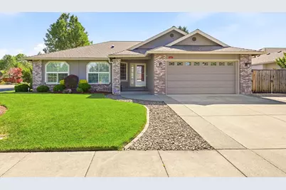 1431 Yellowstone Avenue, Medford, OR 97504 - Photo 1