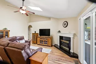 1431 Yellowstone Ave, Medford, OR 97504 - Photo 22