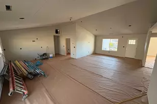 5155 Lyptus Ln, Klamath Falls, OR 97601 - Photo 4