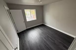 5155 Lyptus Ln, Klamath Falls, OR 97601 - Photo 8