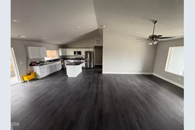 5155 Lyptus Lane, Klamath Falls, OR 97601 - Photo 4