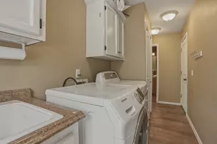 973 NE Paula Dr, Bend, OR 97701 - Photo 20