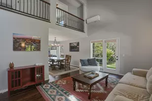 973 NE Paula Dr, Bend, OR 97701 - Photo 6