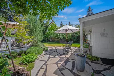 335 SW McKinley Avenue, Bend, OR 97702 - Photo 46