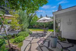335 SW Mc Kinley Ave, Bend, OR 97702 - Photo 46