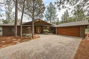 637 NW Silver Buckle Rd, Bend, OR 97703 - Photo 4
