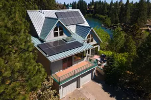 1991 NW 1st St, Bend, OR 97703 - Photo 2
