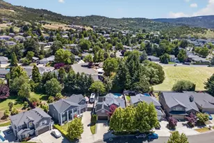 4573 Wolf Run Dr, Medford, OR 97504 - Photo 42