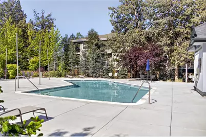 20557 SE Evian Avenue, Bend, OR 97702 - Photo 38