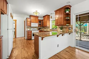461 Parkside Dr, Ashland, OR 97520 - Photo 14