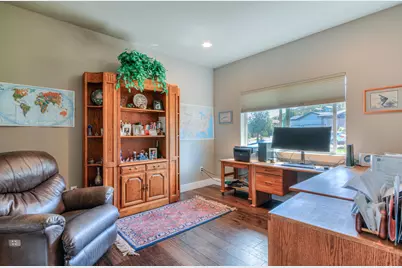 1194 Highland View Loop, Redmond, OR 97756 - Photo 16