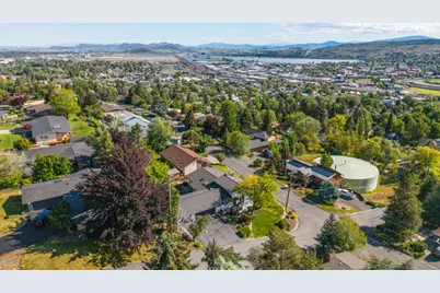 727 Hillside Avenue, Klamath Falls, OR 97601 - Photo 94