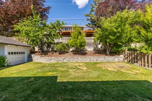 727 Hillside Ave, Klamath Falls, OR 97601 - Photo 74