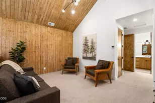 18211 Basalt Ln, Bend, OR 97707 - Photo 36