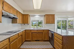992 Auby Way, Grants Pass, OR 97527 - Photo 10