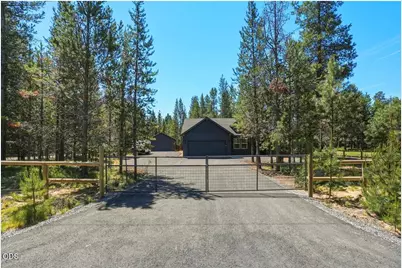 55827 Wood Duck Drive, Bend, OR 97707 - Photo 2