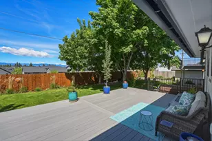 61573 E Lake Dr, Bend, OR 97702 - Photo 36