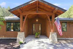 20430 Powder Mountain Ct, Bend, OR 97702 - Photo 4