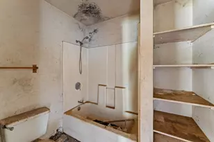 337 S Kerby Ave, Cave Junction, OR 97523 - Photo 20