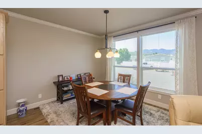 333 Mountain View Drive #28, Talent, OR 97540 - Photo 4