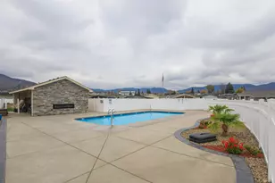 333 Mountain View Dr, Talent, OR 97540 - Photo 32