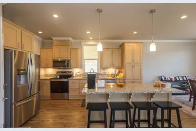 333 Mountain View Drive #28, Talent, OR 97540 - Photo 8