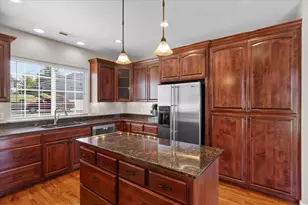 1174 Highlands Dr, Eagle Point, OR 97524 - Photo 12