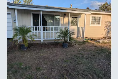 1035 Applewood Street, Klamath Falls, OR 97603 - Photo 1
