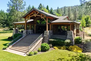 1030 Anglers Pl, Shady Cove, OR 97539 - Photo 4