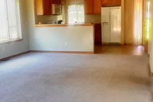 4815 Falcon Dr, Klamath Falls, OR 97601 - Photo 4