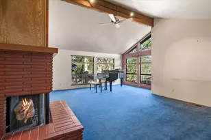 2588 Congress Way, Medford, OR 97504 - Photo 6