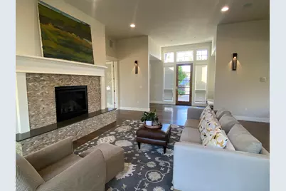19301 Alianna Loop, Bend, OR 97702 - Photo 8