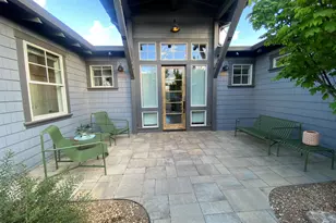 19301 Alianna Loop, Bend, OR 97702 - Photo 4