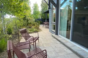 19301 Alianna Loop, Bend, OR 97702 - Photo 16