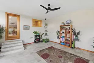 930 NE Wesley Ln, Grants Pass, OR 97526 - Photo 16