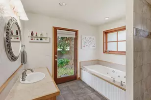 930 NE Wesley Ln, Grants Pass, OR 97526 - Photo 22
