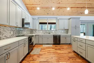 14225 Whitewater Ln, La Pine, OR 97739 - Photo 10