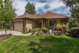 3106 NW Golf View Dr, Bend, OR 97703 - Photo 1