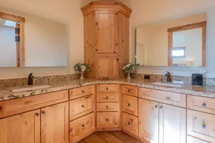 61465 White Peaks Ct, Bend, OR 97702 - Photo 112